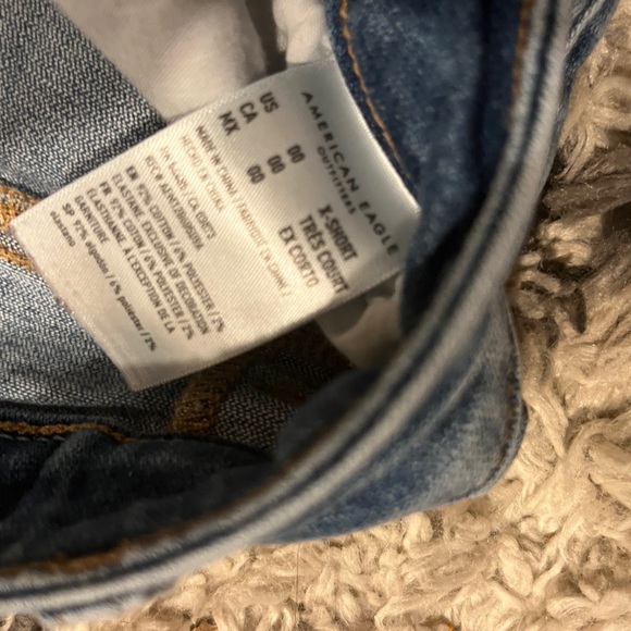 AMERICAN EAGLE OUTFITTERS SIZE 00 SHORT - Picture 3 of 3